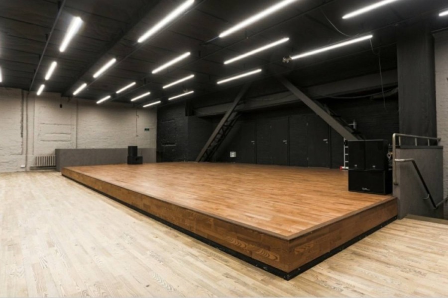 ЛЕНДОК 2-х уровневый лофт:галерея,сцена,бар, 260 м²
