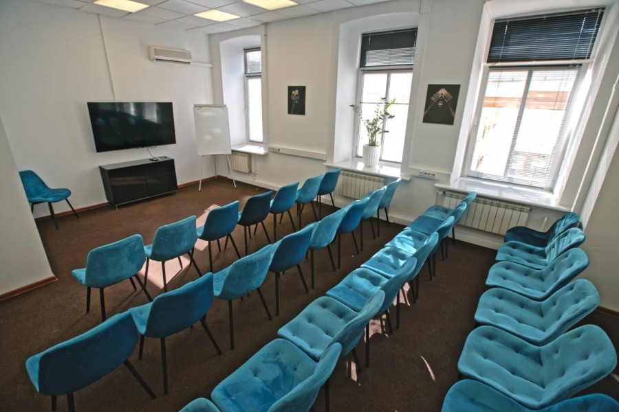 Зал № 34 для тренингов и семинаров