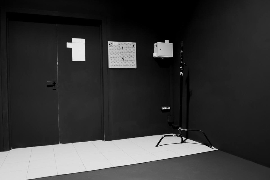 NOIR - черный зал с циклорамой